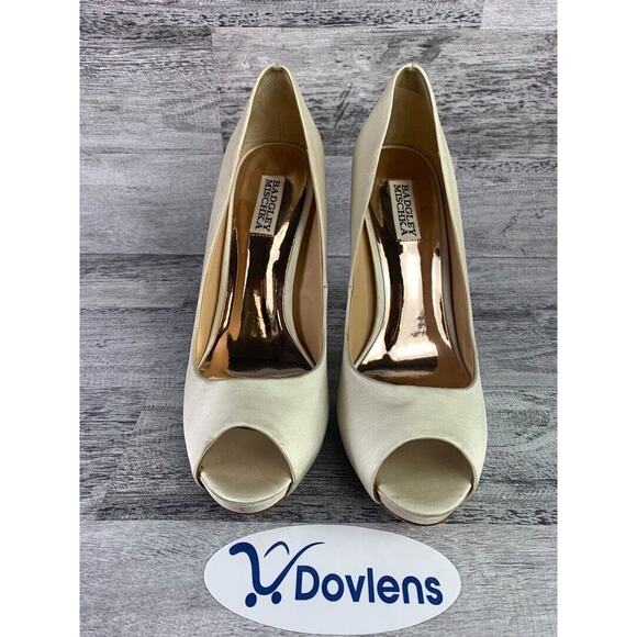Badgley Mischka Womens Peep Toe Pumps With Crystal Heel Size 9.5 - Picture 2 of 5